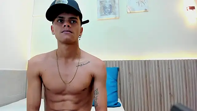 Snapshot of Billy_zander chatting on 12-07-24, 04:03 Billy zander online show from 12-07-24, 04:03