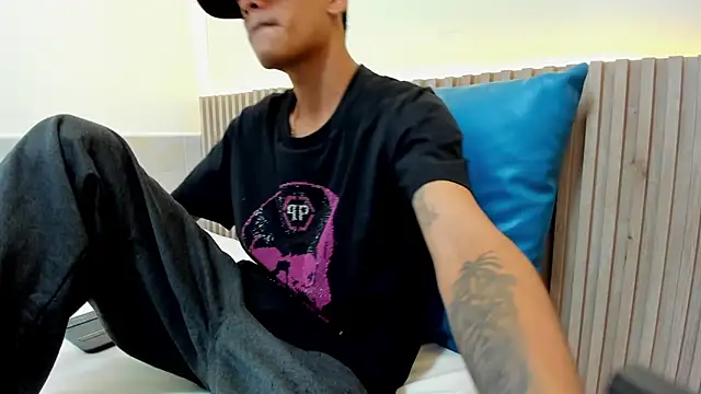 Snapshot of Billy_zander chatting on 12-09-24, 04:58 Billy zander online show from 12-09-24, 04:58