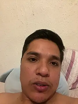 Snapshot of frank2368- chatting on 04-11-26, 07:45 frank2368- online show from 04-11-26, 07:45