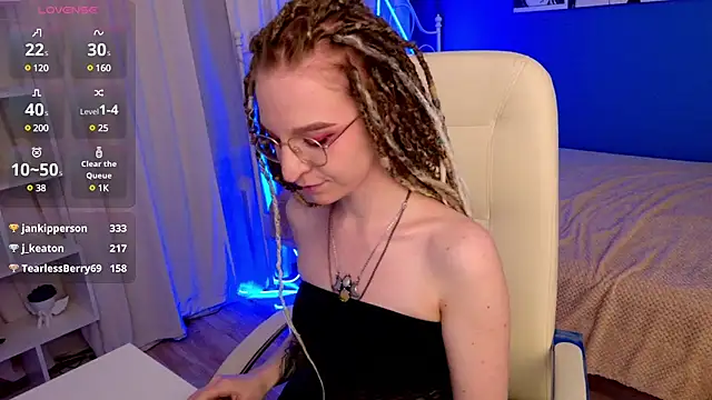 VioletShine online show from 01-10-25, 07:54