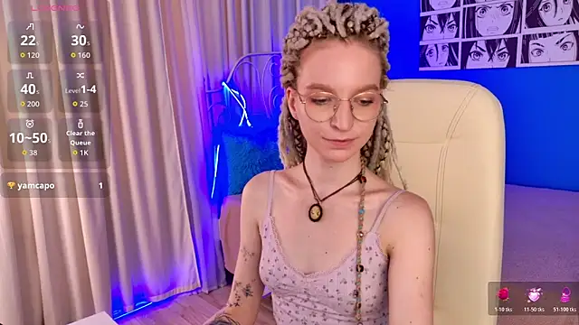 Snapshot of VioletShine chatting on 07-24-26, 01:20 VioletShine online show from 07-24-26, 01:20