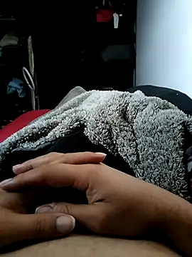 Alee3xxx online show from 11-25-25, 02:06