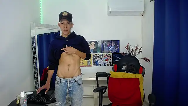 Snapshot of Favel_Gomez7 chatting on 03-17-25, 10:06 Favel Gomez7 online show from 03-17-25, 10:06