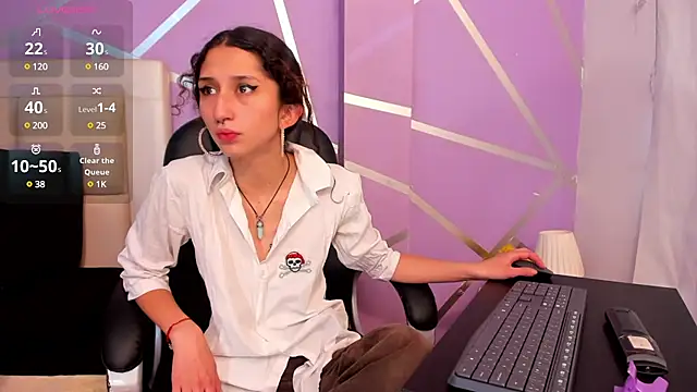 Queenjenn   online show from 02-27-25, 04:21