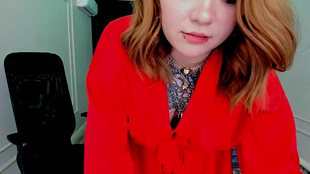 MoonLghte online show from 01-27-25, 05:37