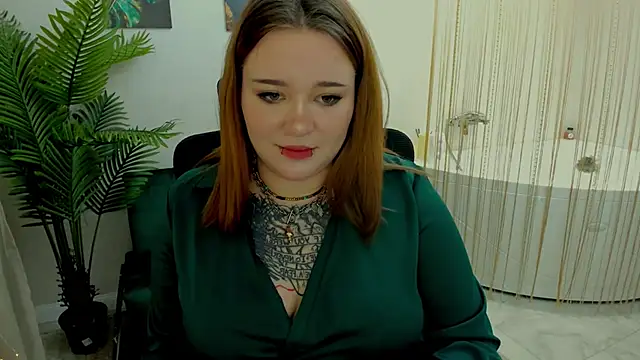 MoonLghte online show from 02-12-25, 10:37