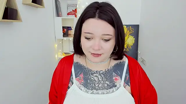 MoonLghte online show from 02-18-25, 10:27