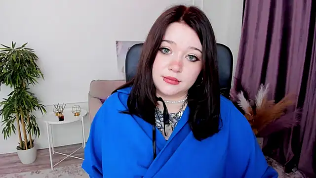 MoonLghte online show from 03-19-25, 07:27