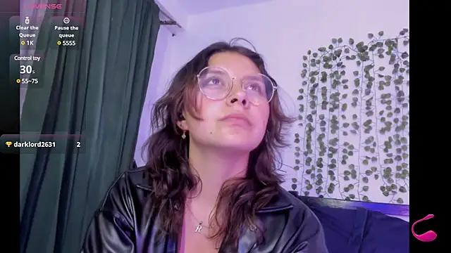 Noellesable online show from 02-25-25, 05:47