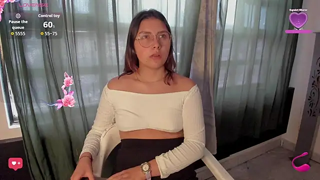 Noellesable online show from 09-23-25, 05:27