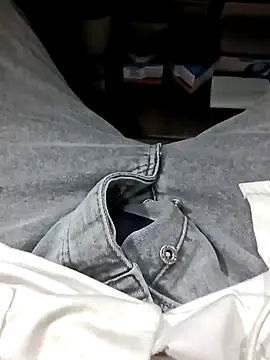 Snapshot of Steve98768 chatting on 12-10-24, 07:00 Steve98768 online show from 12-10-24, 07:00