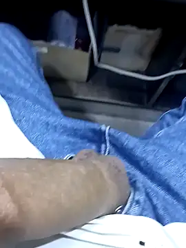 Snapshot of Steve98768 chatting on 03-24-26, 08:58 Steve98768 online show from 03-24-26, 08:58