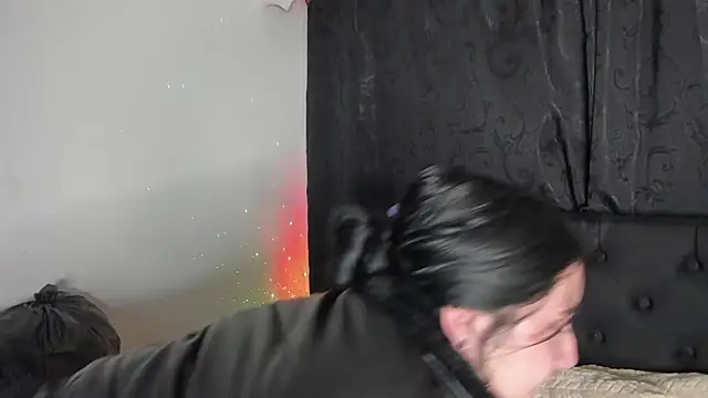 jenifer  power10 online show from 10-17-25, 07:27