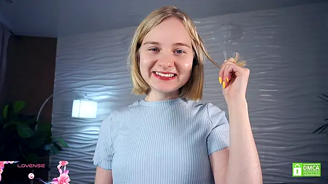 OdelinaFicken online show from 10-24-25, 05:26