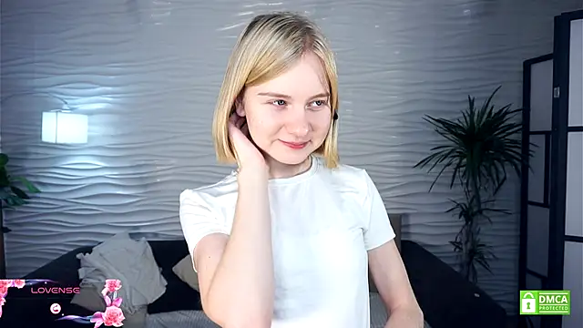 OdelinaFicken online show from 11-01-25, 05:20