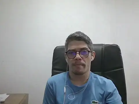 Snapshot of DiGabriel chatting on 09-16-25, 07:09 DiGabriel online show from 09-16-25, 07:09