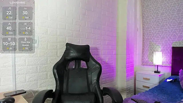 sweet kitty0110 online show from 11-25-25, 09:04