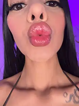 Tiffanny online show from 04-08-26, 03:01