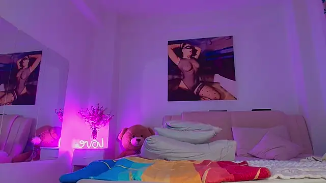 Snapshot of lissa_yasemin chatting on 02-16-25, 10:43 lissa yasemin online show from 02-16-25, 10:43