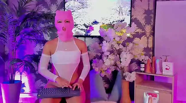 MeganCruzGB online show from 03-17-25, 08:19