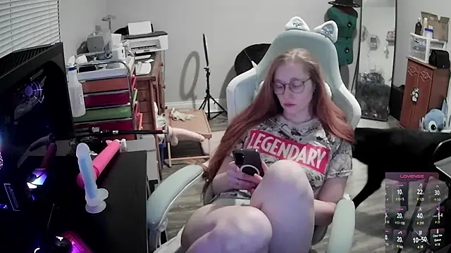 LilyFoxxx online show from 02-15-26, 06:54