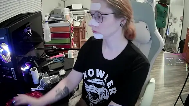 LilyFoxxx online show from 03-08-26, 06:06