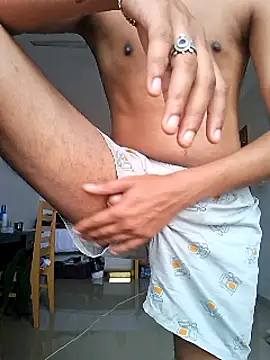 Snapshot of shan__22 chatting on 12-14-24, 02:12 shan 22 online show from 12-14-24, 02:12