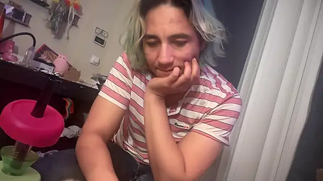 HornyTPup2 online show from 11-15-25, 04:21