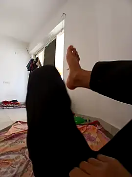 Snapshot of ken_tanaka chatting on 02-05-25, 10:19 ken tanaka online show from 02-05-25, 10:19