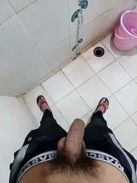 Snapshot of ken_tanaka chatting on 03-14-25, 11:23 ken tanaka online show from 03-14-25, 11:23