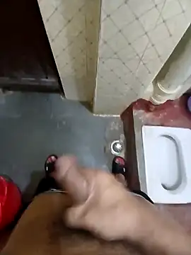 Snapshot of ken_tanaka chatting on 03-20-25, 10:29 ken tanaka online show from 03-20-25, 10:29