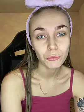 Snapshot of Burning_girlss chatting on 01-14-25, 03:11 Burning girlss online show from 01-14-25, 03:11