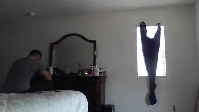 2Fly4Guy online show from 03-01-25, 08:10