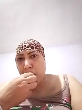 Snapshot of Osha10 chatting on 12-13-24, 12:06 Osha10 online show from 12-13-24, 12:06