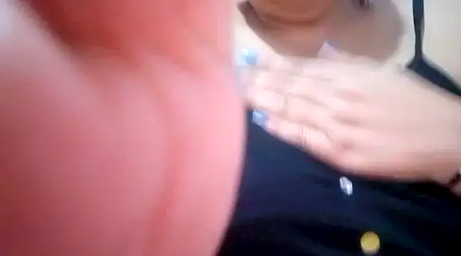 Snapshot of Osha10 chatting on 12-22-24, 08:58 Osha10 online show from 12-22-24, 08:58