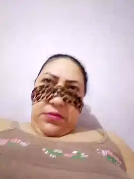 Snapshot of Osha10 chatting on 12-26-24, 12:25 Osha10 online show from 12-26-24, 12:25