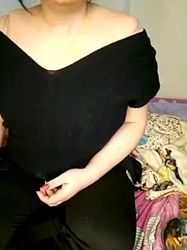 Snapshot of Osha10 chatting on 02-02-25, 05:37 Osha10 online show from 02-02-25, 05:37