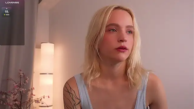 lolly pie online show from 11-18-25, 04:00