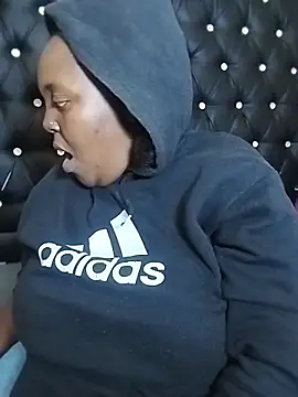 Snapshot of CHERRYYUMMY chatting on 11-03-25, 11:37 CHERRYYUMMY online show from 11-03-25, 11:37