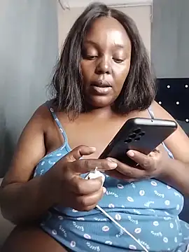 Snapshot of CHERRYYUMMY chatting on 12-15-25, 10:52 CHERRYYUMMY online show from 12-15-25, 10:52