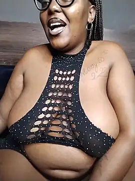 CHERRYYUMMY online show from 03-15-26, 09:04