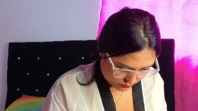 Snapshot of Sweet_xuee18 chatting on 01-28-25, 06:07 Sweet xuee18 online show from 01-28-25, 06:07