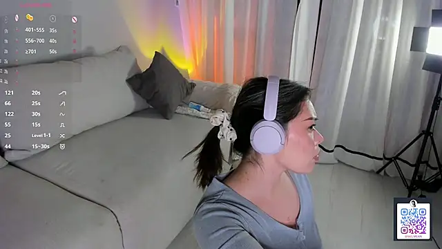 Mellovely online show from 10-19-25, 02:40