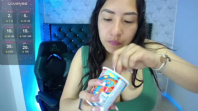 Sofi hot 4m online show from 10-22-25, 03:23