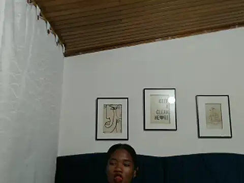 Snapshot of MISSANDRE4 chatting on 12-23-24, 07:52 MISSANDRE4 online show from 12-23-24, 07:52