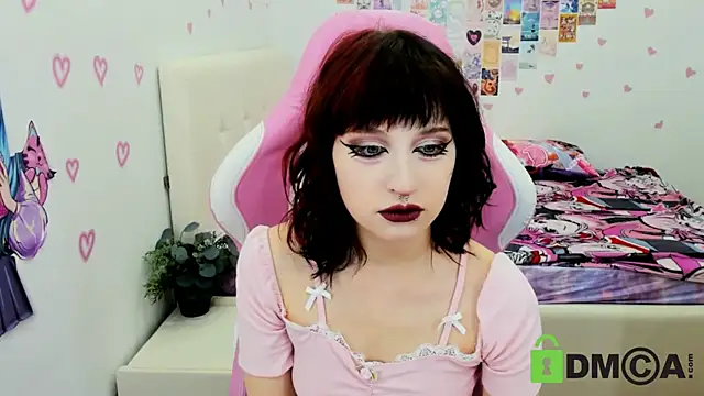 Snapshot of ElizaNik_ chatting on 12-09-24, 01:40 ElizaNik online show from 12-09-24, 01:40