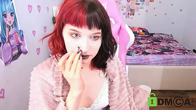 Snapshot of ElizaNik_ chatting on 01-04-25, 04:33 ElizaNik online show from 01-04-25, 04:33