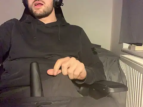 taallguyy 196 online show from 02-27-25, 06:53