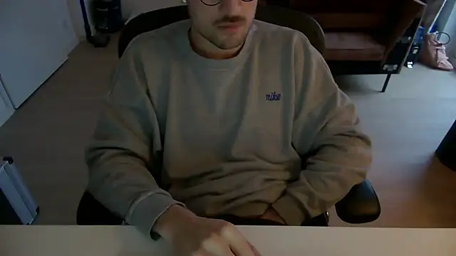 taallguyy 196 online show from 01-14-26, 03:06