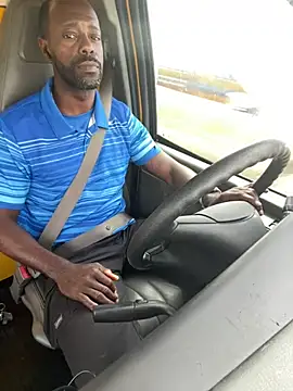 Snapshot of Melaneighted chatting on 04-01-26, 02:47 Melaneighted online show from 04-01-26, 02:47